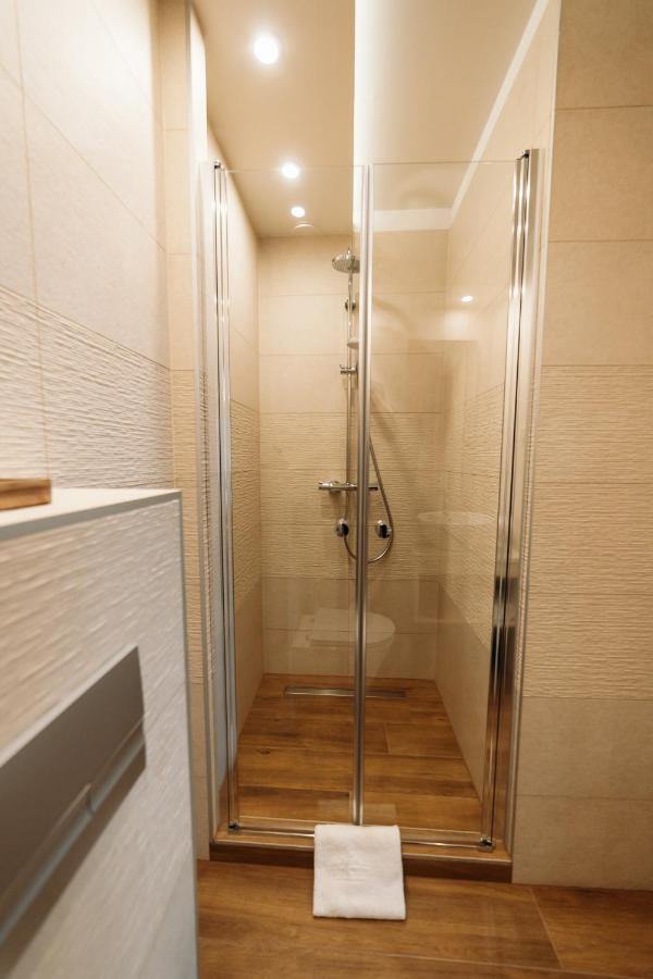Labashaz Debrecen Bed and Breakfast Εξωτερικό φωτογραφία